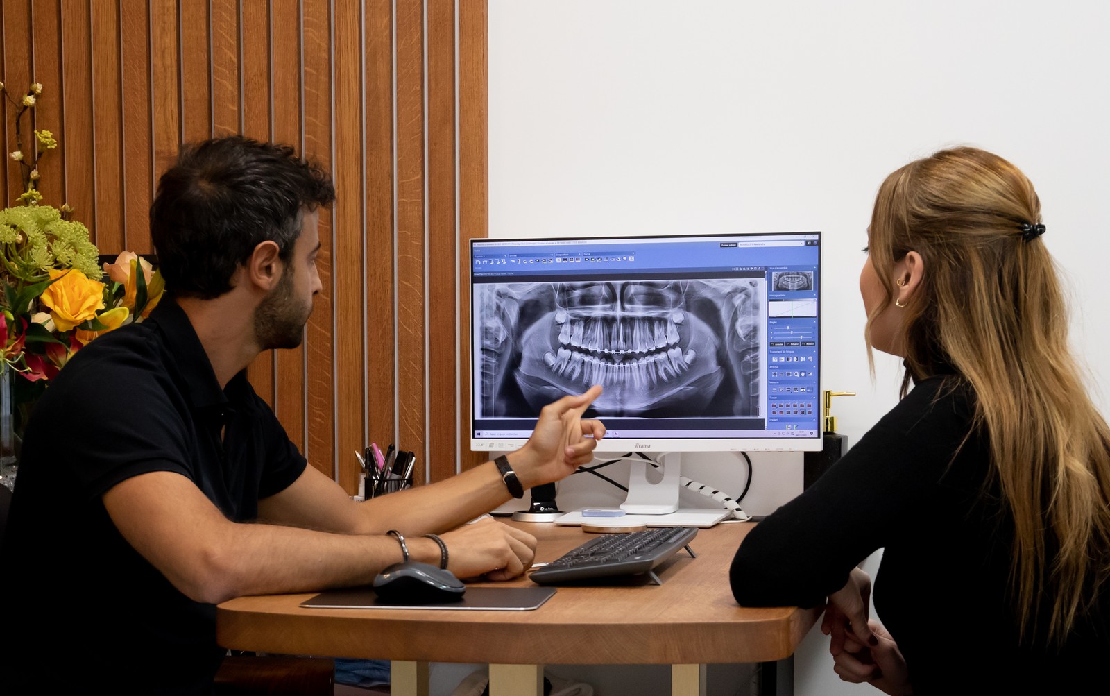 Analyse radiographique réalisée par un professionnel de santé formé en endodontie