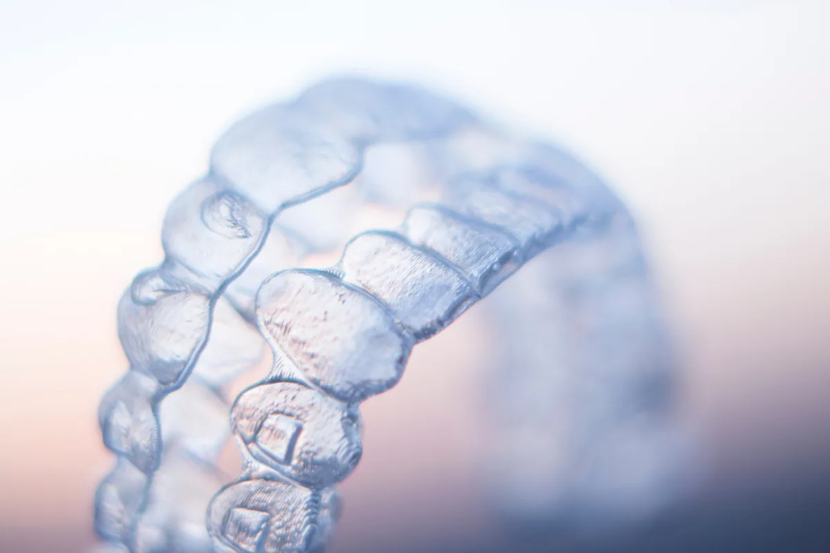 Gouttières orthodontiques transparentes et amovibles